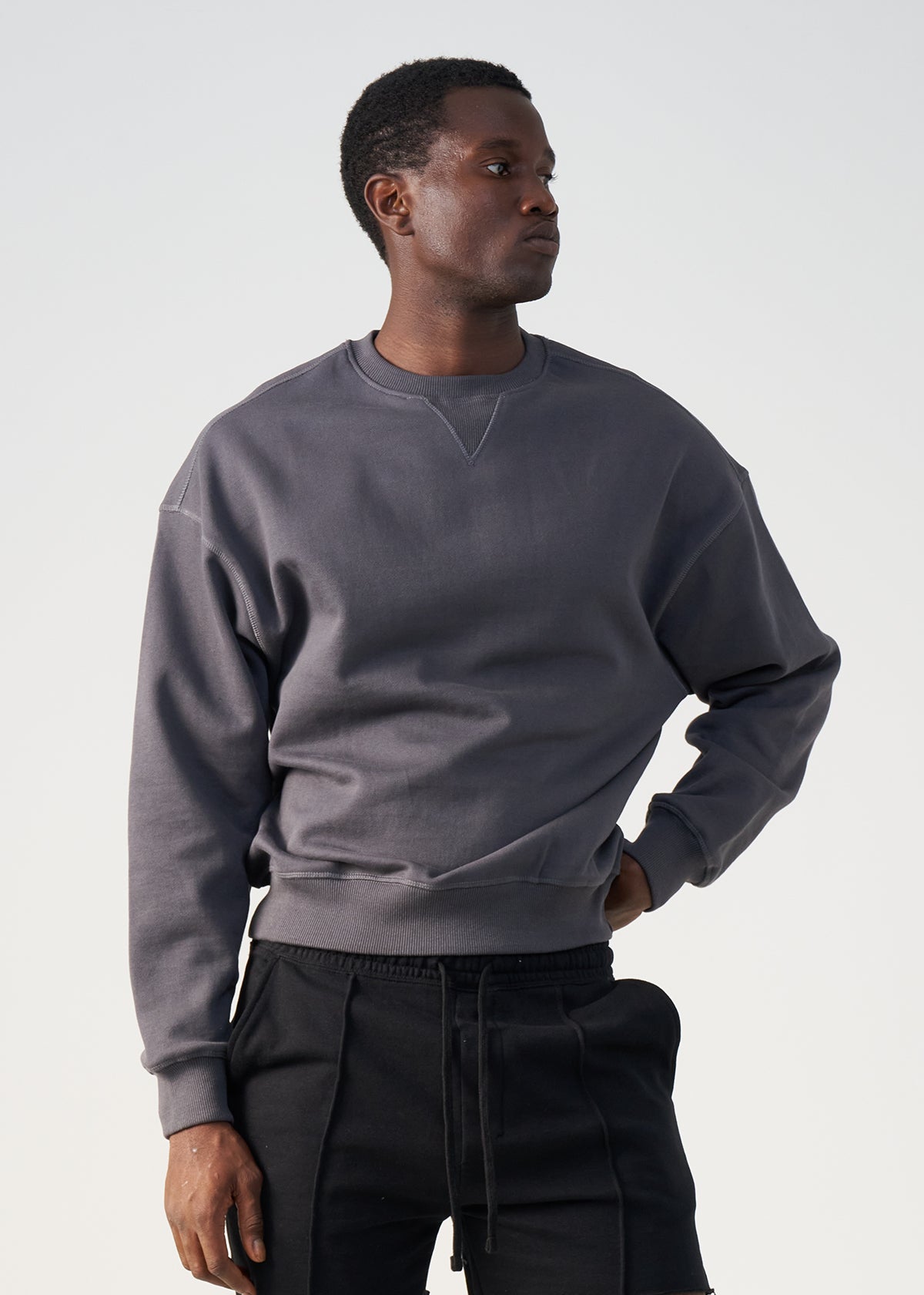 14 OZ Cropped Boxy Heavyweight Crewneck Sweatshirt