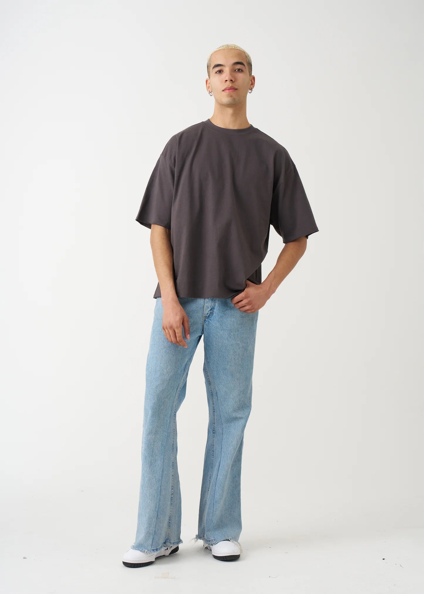 7 OZ Raw Edge Oversized Cropped T-Shirt